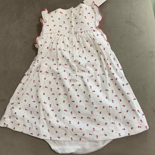 PETIT BATEAU(プチバトー)の新品　プチバトー　ロンパース ワンピース　6m 67cm キッズ/ベビー/マタニティのベビー服(~85cm)(ロンパース)の商品写真