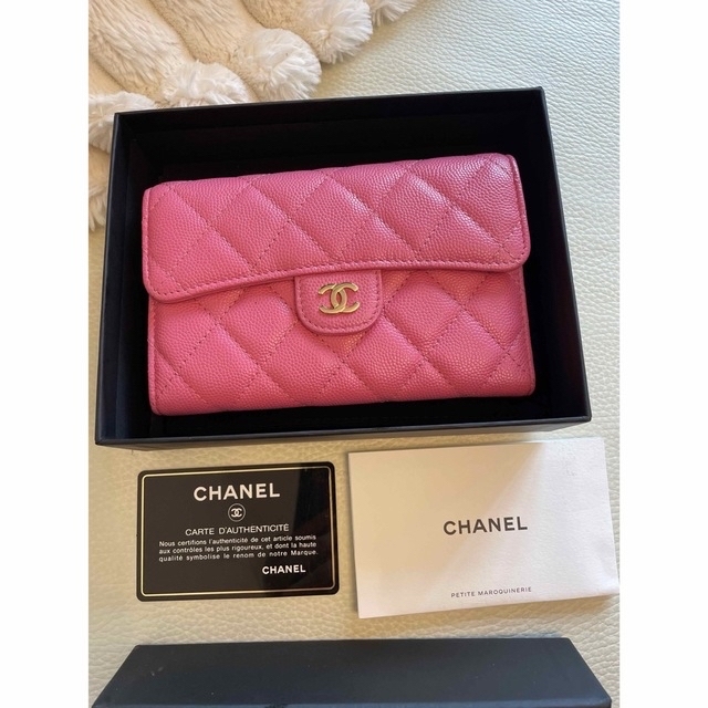 人気アイテム - CHANEL CHANEL♡入手困難マトラッセ 三つ折り財布