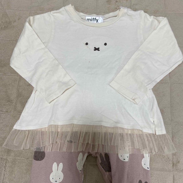 miffy(ミッフィー)のバースデイmiffy長袖Tシャツ キッズ/ベビー/マタニティのキッズ服女の子用(90cm~)(Tシャツ/カットソー)の商品写真