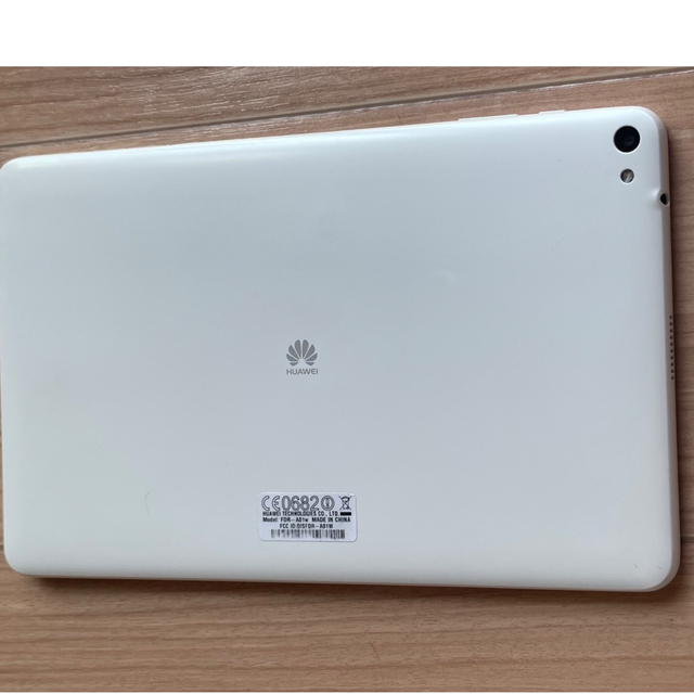 HUAWEI(ファーウェイ)のHUAWEI MediaPad T2 10.0 pro npad7 スマホ/家電/カメラのPC/タブレット(タブレット)の商品写真