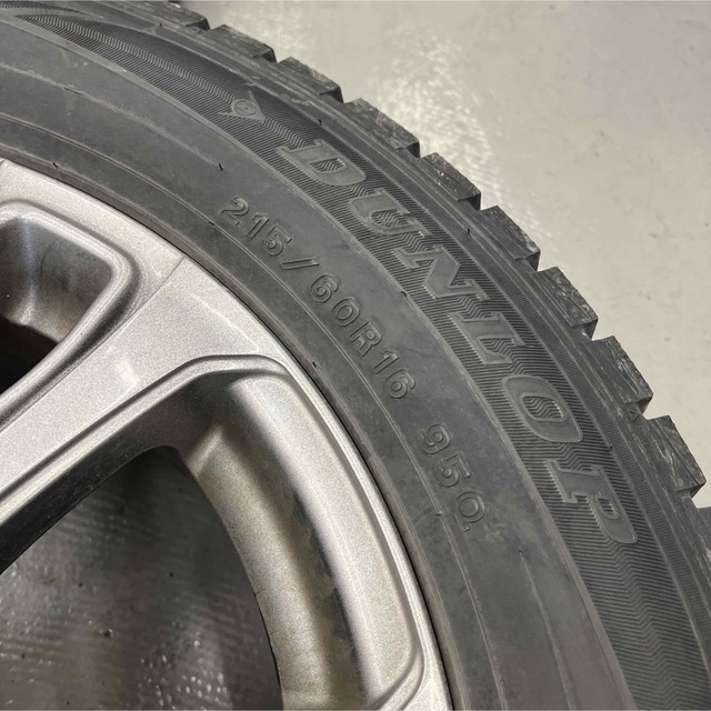 ホンダヴェゼルHVスタッドレスタイヤホイル付215/60R16 DAA-RU3