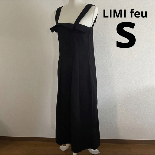 LIMI feu(リミフゥ)のLIMIfeuリミフゥ　ブラック　オールインワン　S レディースのパンツ(サロペット/オーバーオール)の商品写真