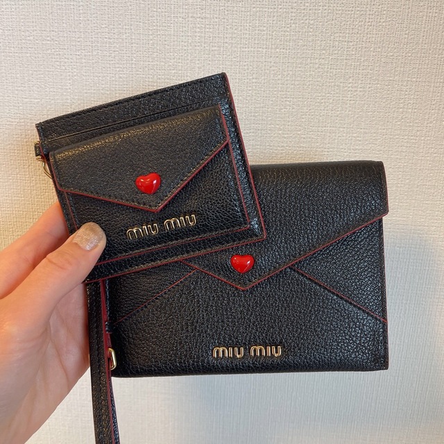 MIUMIU ミュウミュウ マドラスラブ エンベローブ 5MF025 財布-