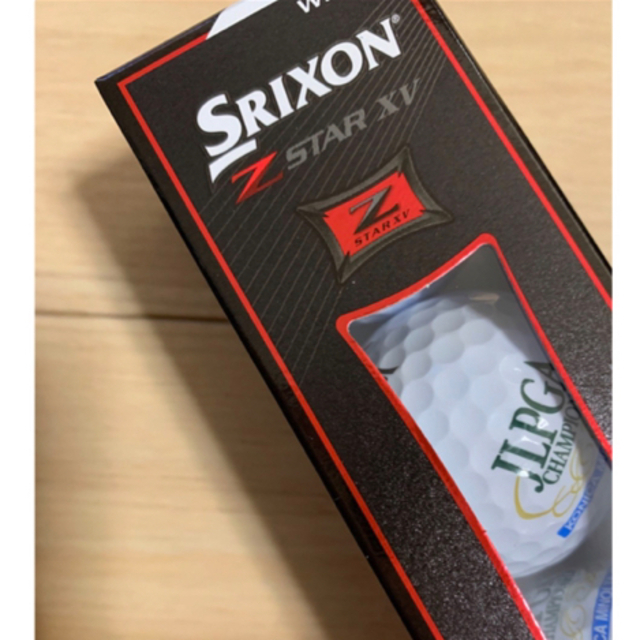 Srixon(スリクソン)の【新品未使用】スリクソン STAR XV ゴルフボール 2ダース チケットのスポーツ(ゴルフ)の商品写真