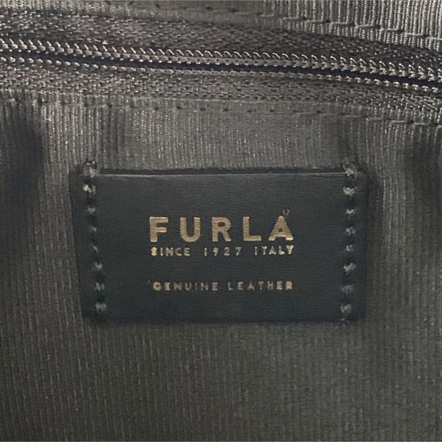 未使用✨フルラ ミニ スリーク ショルダーバッグ FURLA ロゴ ブラック-