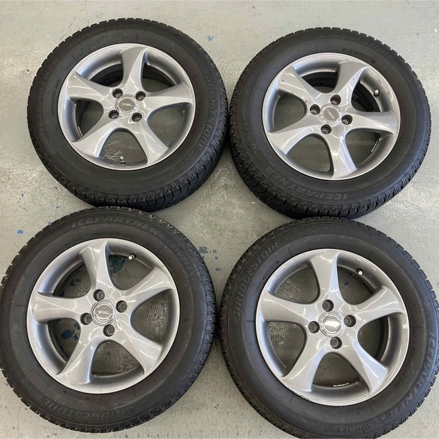 日産シルフィスタッドレスタイヤホイル付185/65R15 DBA-G11