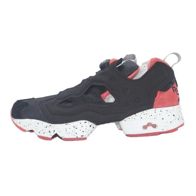 REEBOK INSTAPUMP FURY BLACK SALMON 生まれのブランドで