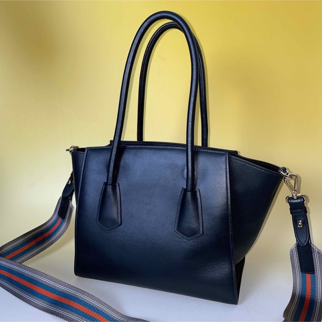 PRADA(プラダ)のPrada 極美品 黒2way VITELLO LUX ハンドバッグ プラダ レディースのバッグ(ショルダーバッグ)の商品写真