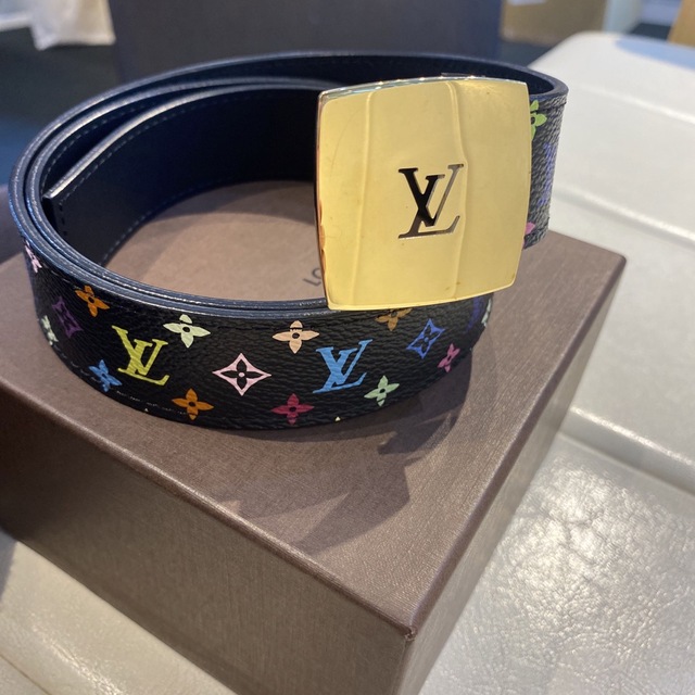 LOUIS VUITTON - 極美品! ☆ヴィトン☆ マルチカラー LVロゴバックル