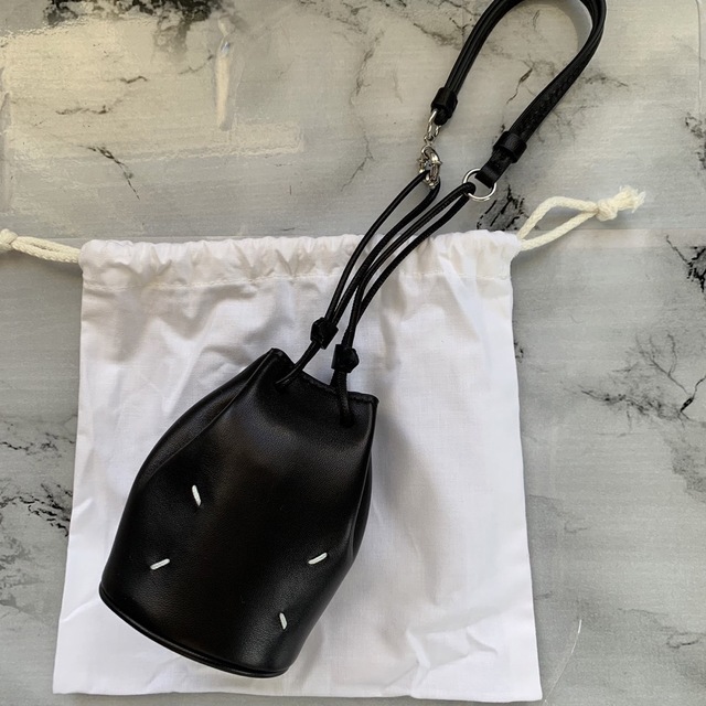 Maison Margiela マルジェラ タビ バケット マイクロ バッグ 【有名人