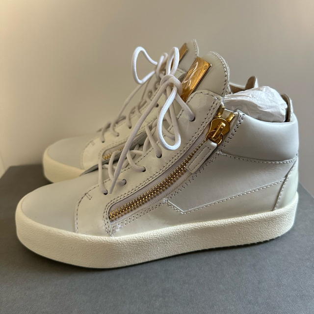 新品未使用 GIUSEPPEZANOTTI 白金ハイカット レザー スニーカー