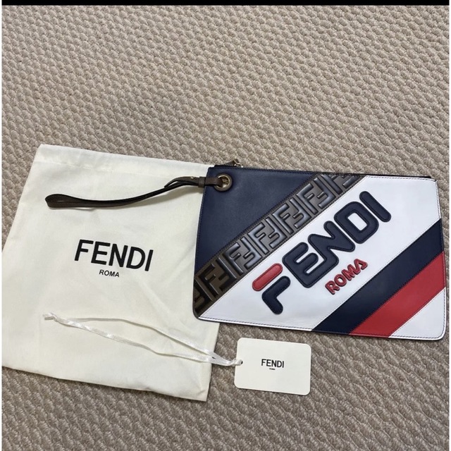FENDI(フェンディ)のFENDI クラッチバッグ メンズのバッグ(セカンドバッグ/クラッチバッグ)の商品写真