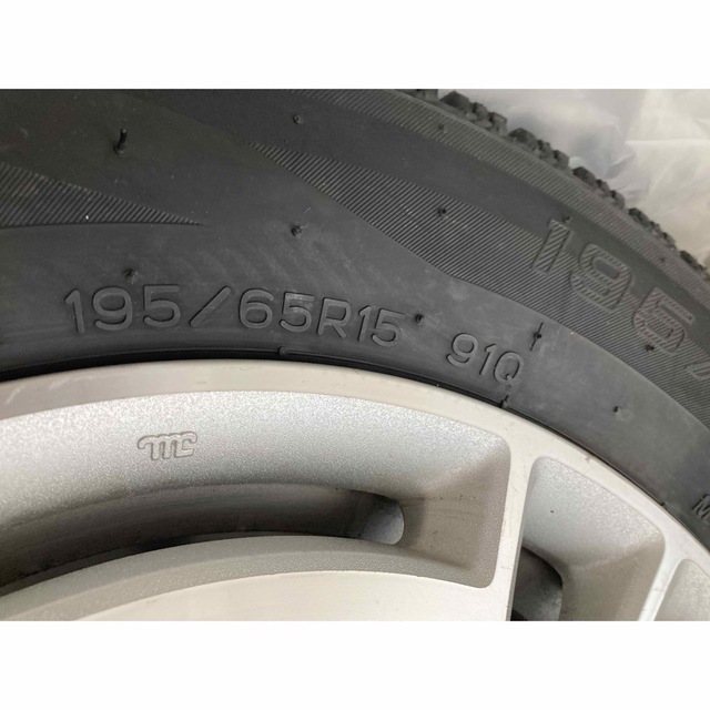 2021年製 195/65R15 ストリーム 冬タイヤ ホイール・タイヤセット 1