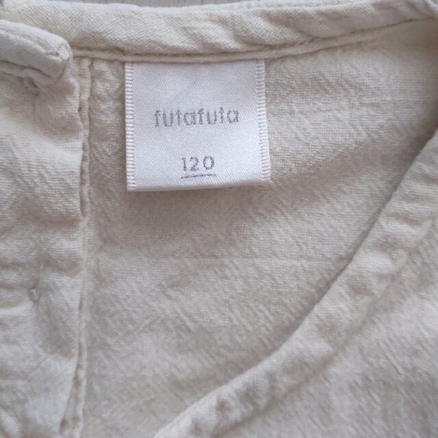 futafuta(フタフタ)のfutafuta 120cm 　子供服 キッズ/ベビー/マタニティのキッズ服女の子用(90cm~)(Tシャツ/カットソー)の商品写真