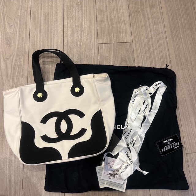 CHANEL マシュマロハンドバッグ