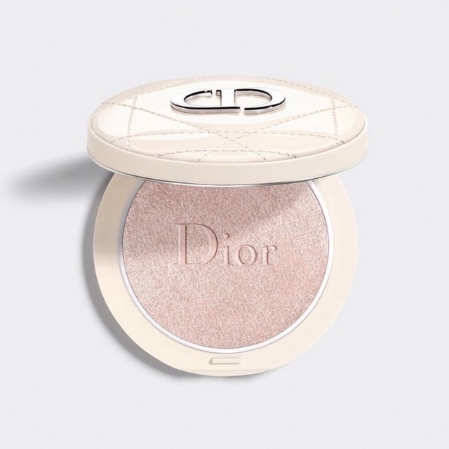 Dior(ディオール)のDior フォーエヴァー クチュール ルミナイザー ハイライト チーク02 人気 コスメ/美容のベースメイク/化粧品(フェイスカラー)の商品写真