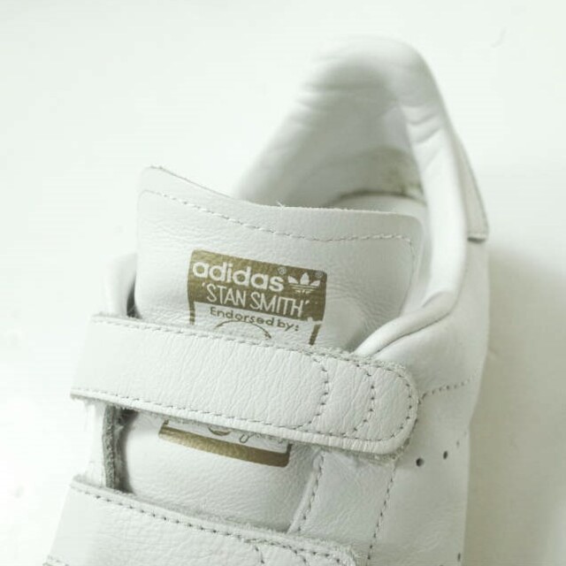 adidas(アディダス)のadidas アディダス Stan Smith CF TF スタンスミス コンフォート ベルクロ AQ5358 US9.5(27.5cm) WHITE/GOLD スニーカー シューズ【中古】【adidas】 メンズの靴/シューズ(スニーカー)の商品写真