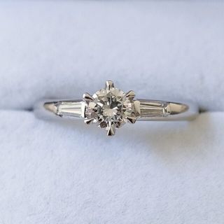 ダイヤモンド リング Pt900 0.323ct 0.09ct 3.8g(リング(指輪))