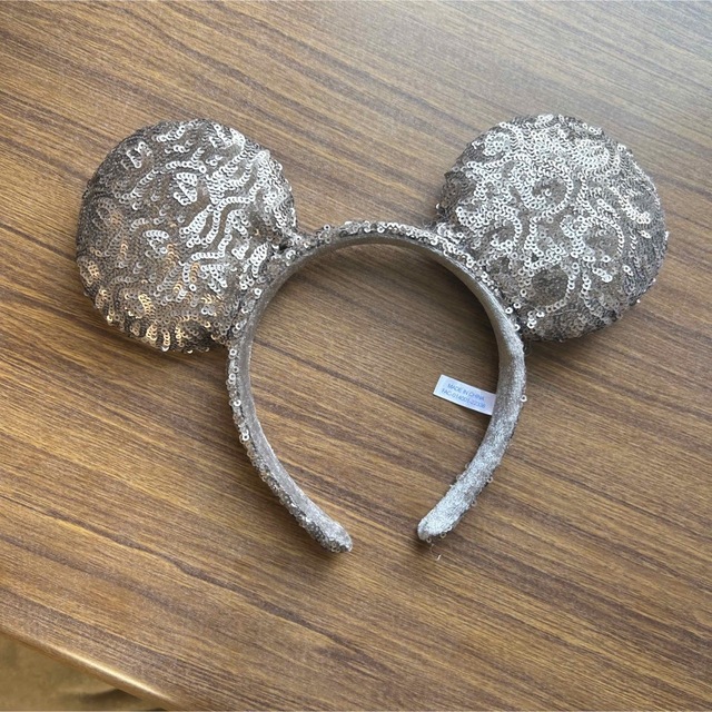 Disney(ディズニー)のディズニー　カチューシャ　スパンコール レディースのヘアアクセサリー(カチューシャ)の商品写真