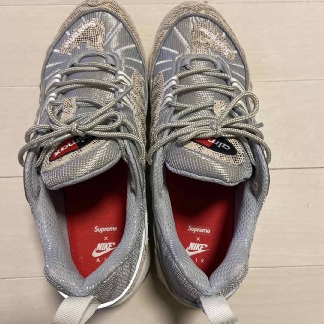 Supreme(シュプリーム)のSupreme  NIKE  AIR MAX 98 メンズの靴/シューズ(スニーカー)の商品写真