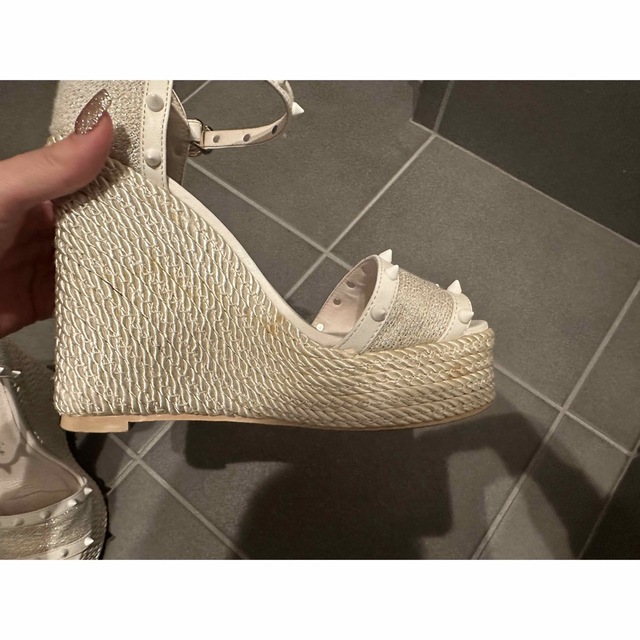 eimy istoire(エイミーイストワール)のRAMPONIスタッズ ウェッジソールサンダル レディースの靴/シューズ(サンダル)の商品写真