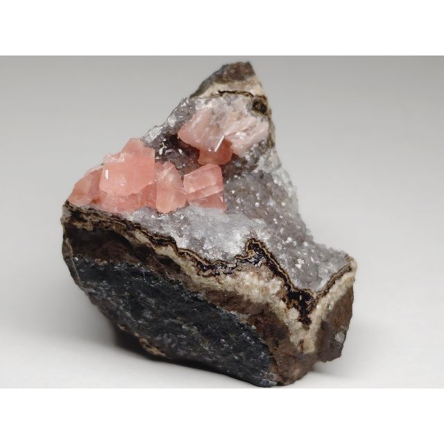 宝石質 ロードクロサイト 68g 水晶 鉱物 原石 自然石 誕生石 天然石の 