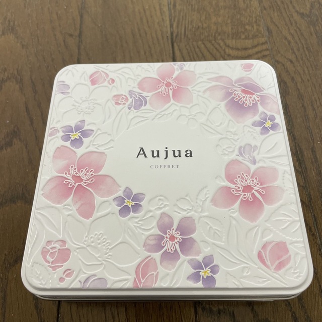 Aujua(オージュア)のAujua coffret コスメ/美容のヘアケア/スタイリング(シャンプー/コンディショナーセット)の商品写真