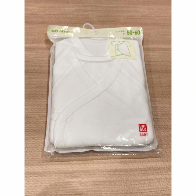 UNIQLO(ユニクロ)のコンビ肌着 キッズ/ベビー/マタニティのベビー服(~85cm)(肌着/下着)の商品写真