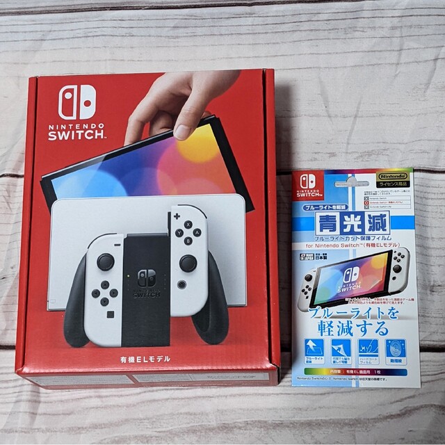 ゲームソフト/ゲーム機本体新品未使用 Nintendo Switch有機EL ホワイト 液晶保護フィルム付