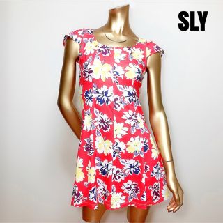 スライ(SLY)のSLY バックリボン フラワー ワンピース 花柄＊リップサービス MURUA(ミニワンピース)