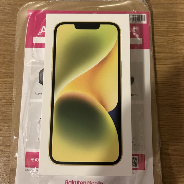 新品　未開封iphone14  128gb イエロー　yellow simフリー