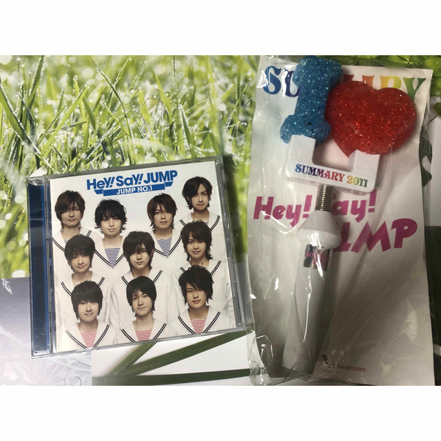 Hey! Say! JUMP(ヘイセイジャンプ)のHey!Say!JUMP CDアルバム【JUMP NO.1】&ペンライトセット エンタメ/ホビーのタレントグッズ(アイドルグッズ)の商品写真