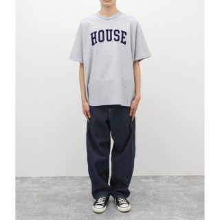 イズネス(is-ness)の新品未開封【ISNESS イズネス】 HOUSE FLOCKY T-SHIRT(Tシャツ/カットソー(半袖/袖なし))