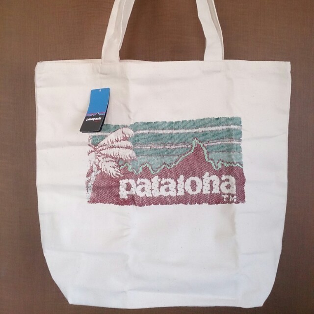 patagonia(パタゴニア)の【日本未発売】patalohaトート新品 レディースのバッグ(トートバッグ)の商品写真