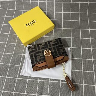 Ｐｒｅｍｉｕｍ Ｌｉｎｅ FENDI チェーンウォレット マルチカラー