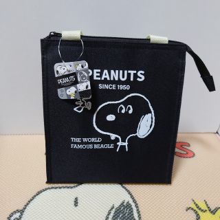 スヌーピー(SNOOPY)のスヌーピー ランチバッグ  保冷バッグ  弁当袋 ブラック(キャラクターグッズ)