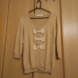 チェスティ(Chesty)の試着のみ　美品　チェスティ　リボン　パール　カットソー(カットソー(長袖/七分))