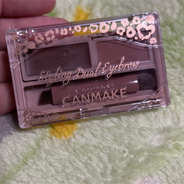 CANMAKE(キャンメイク)のキャンメイク　スタイリングデュアルアイブロウ3 コスメ/美容のベースメイク/化粧品(パウダーアイブロウ)の商品写真