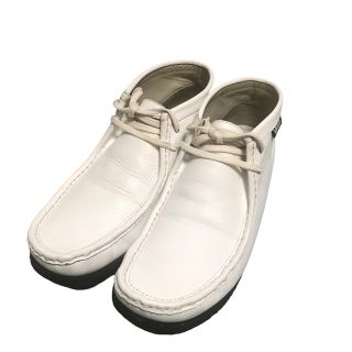 ヴァンズ(VANS)のVANS バンズchukka チャッカブーツ　ワラビー レザー ホワイト白　26(ブーツ)