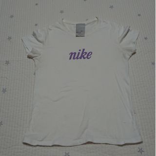 ナイキ(NIKE)のnike♡半袖 Tシャツ 白 ロゴ紫(Tシャツ(半袖/袖なし))