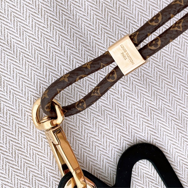 ルイヴィトン LV ネックストラップ フォンホルダー iPhoneケース 極美