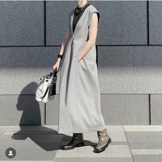 Jil Sander(ジルサンダー)の【Lohen】グレーワンピース レディースのワンピース(ロングワンピース/マキシワンピース)の商品写真