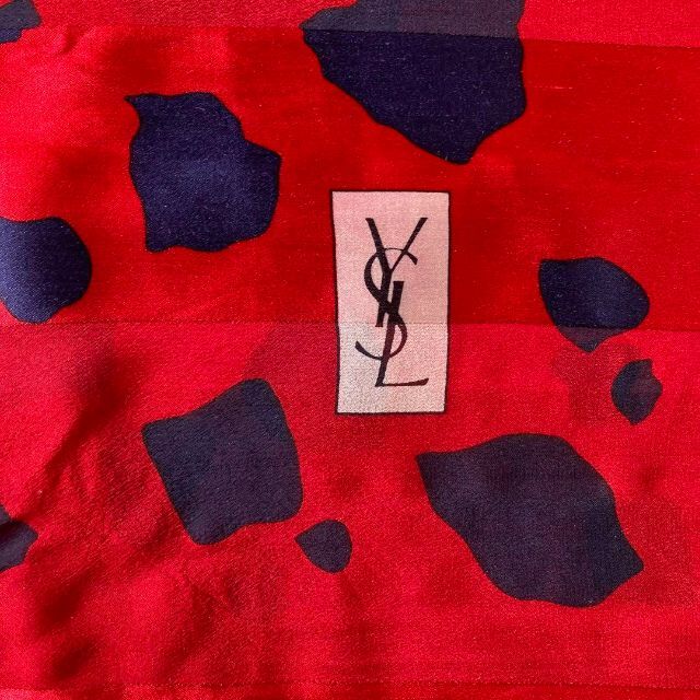 Yves Saint Laurent - イヴサンローランシルク大判スカーフ光沢 ...