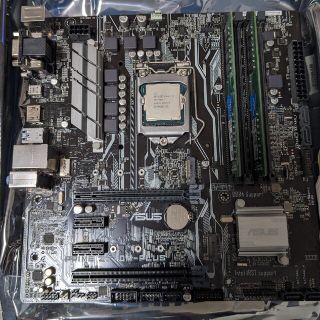 エイスース(ASUS)のIntel CORE i7 7700+マザーボード+メモリ(PCパーツ)