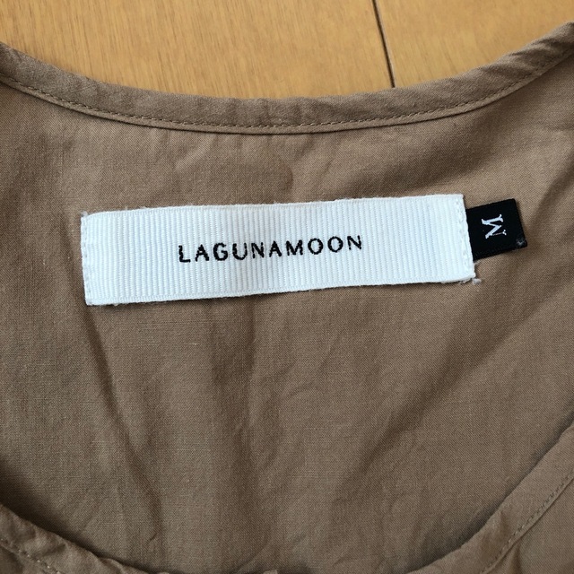 LagunaMoon(ラグナムーン)のラグナムーン パフスリーブワンピース レディースのワンピース(ひざ丈ワンピース)の商品写真