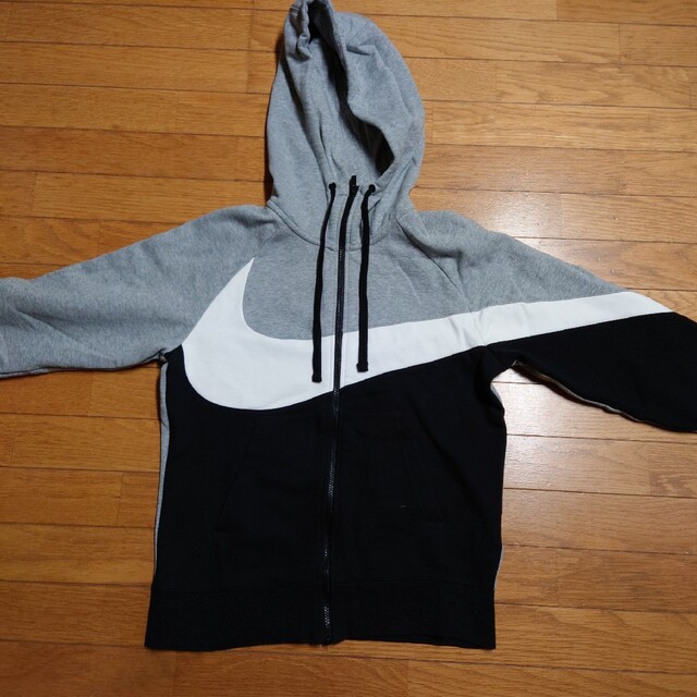 ナイキ NIKE パーカー M