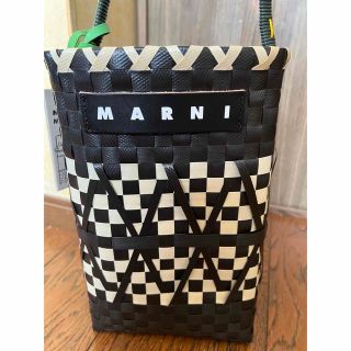 マルニ(Marni)のマルニ　マーケット　カゴ　　バケットバッグ(かごバッグ/ストローバッグ)