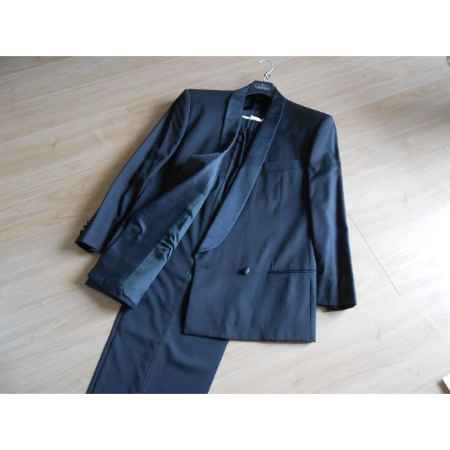 希少 GIORGIO ARMANI 2ツ釦ダブル タキシード サイズ50 REG スーツ 希少 GIORGIO ARMANI 2ツ釦ダブル タキシード サイズ50 REG スーツ