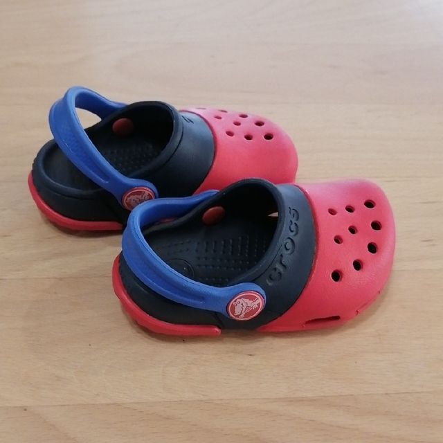 crocs(クロックス)のクロックスサンダル　c5(13cm) キッズ/ベビー/マタニティのベビー靴/シューズ(~14cm)(サンダル)の商品写真