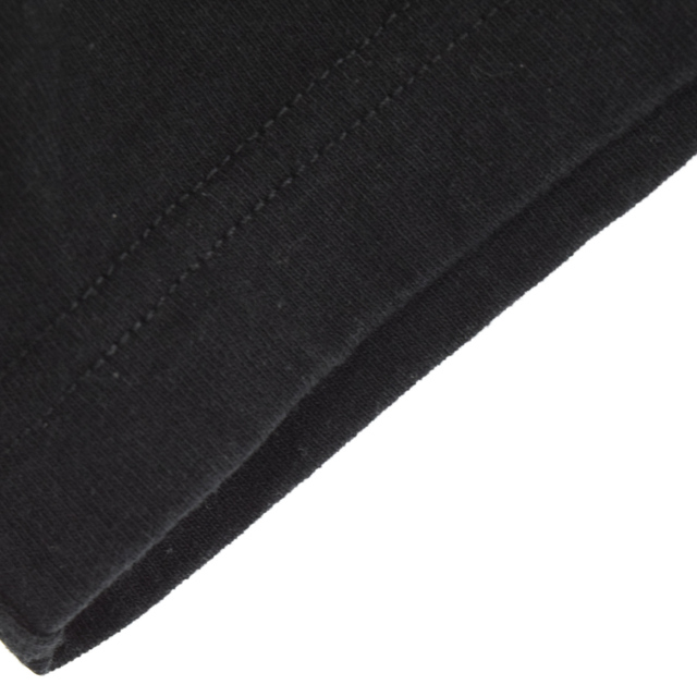 sacai(サカイ)のSacai サカイ 21AW×KAWS ロゴ刺繍ポケット 半袖Tシャツ 21-0285S ブラック メンズのトップス(Tシャツ/カットソー(半袖/袖なし))の商品写真